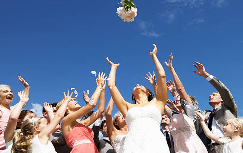 Boquet Toss CHRISTIAN WEDDING