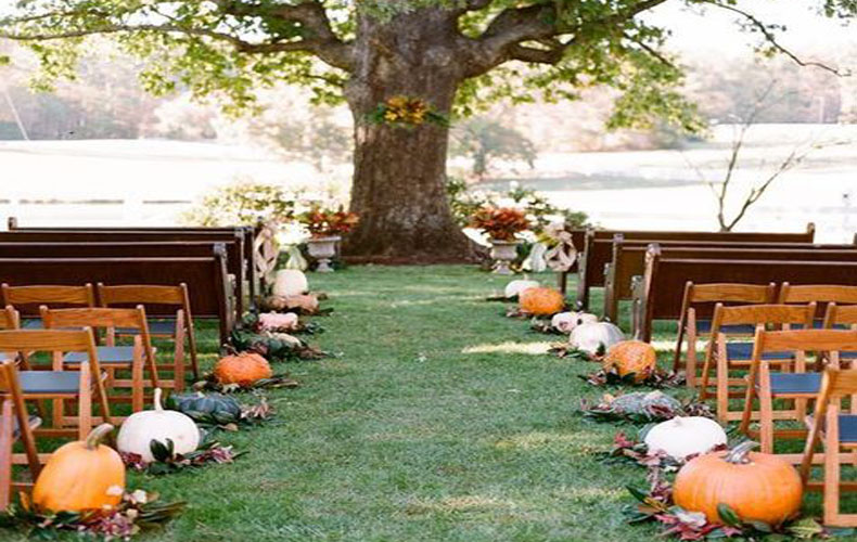 Pumpkin asile AUTUMN THEME WEDDING